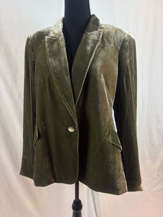 L'AGENCE Jackets & Blazers - L'AGENCE Olive Velvet Single-Button Blazer